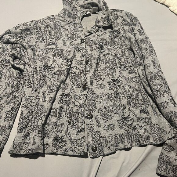 Chicos Gray Patterned Button-Up Jacket size 1 - Picture 3 of 8